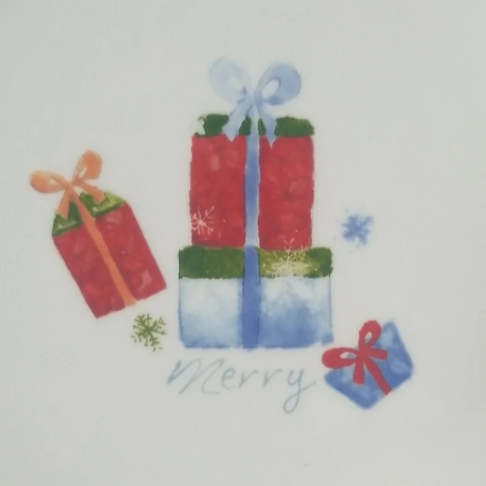 Pier One Imports set of 4 Christmas appetizer plates